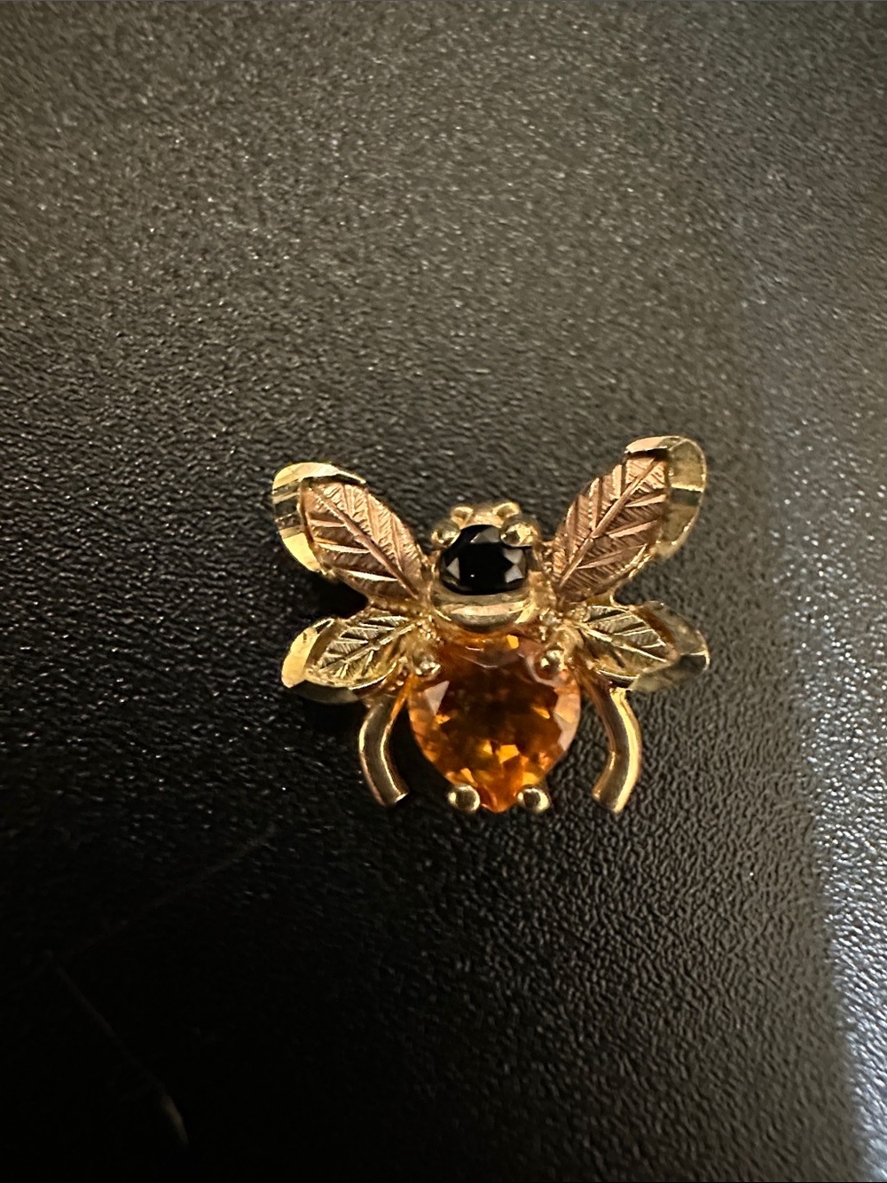 Black Hills Gold Bee Onyx Citrine Ladies Necklace Pendant
